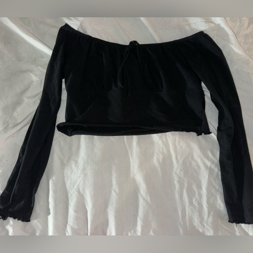 PacSun off-the-shoulder cropped blouse